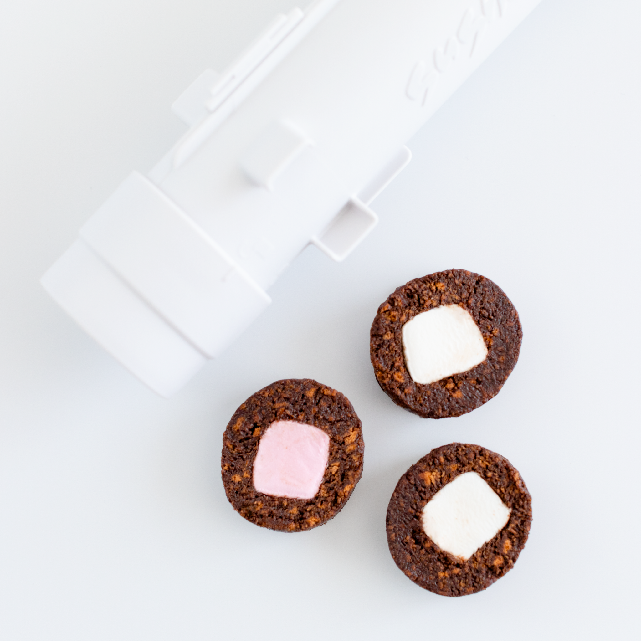 Chocolate Fudge Marshmallow Roll – Sushezi.co.nz